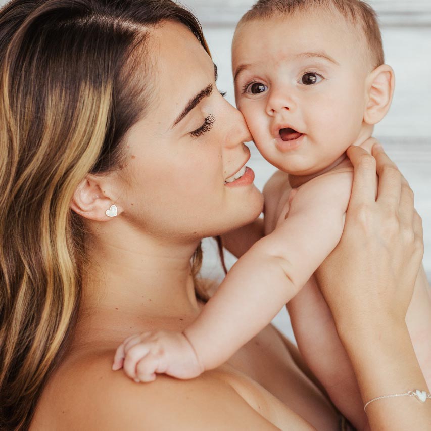 6 buenas razones para regalarte (o que te regalen) una joya de leche materna