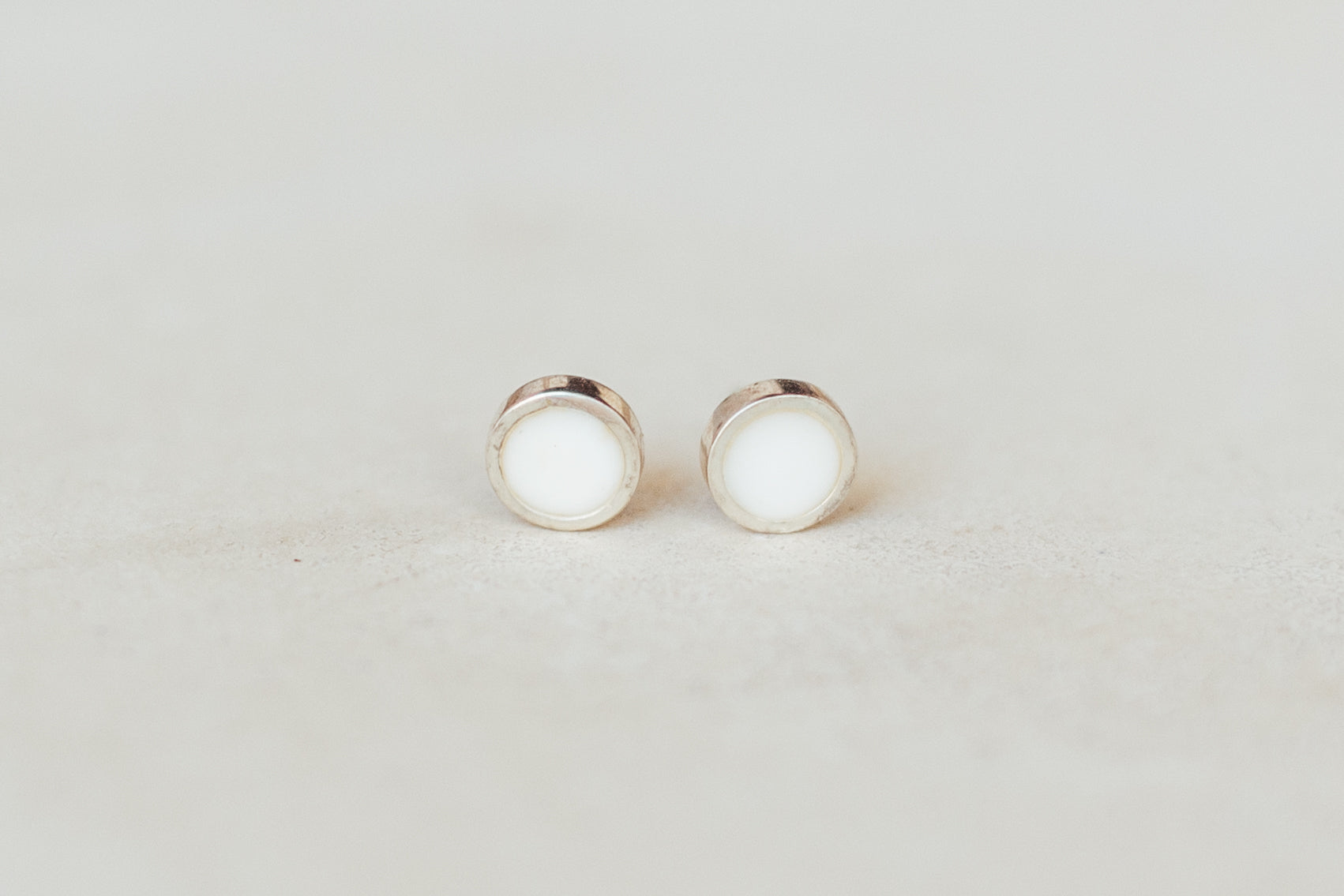 Aretes de Círculo en Plata y Baño de Oro
